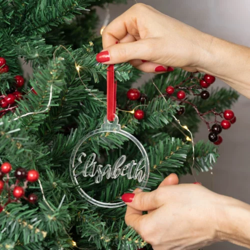Bola de navidad de metacrilato con nombre personalizado