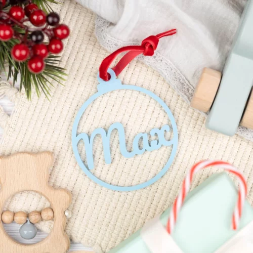Bola de navidad de metacrilato con nombre personalizado