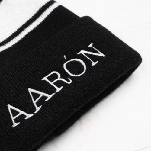 Gorro de invierno bordado