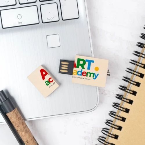 Pendrive usb madera plano personalizado