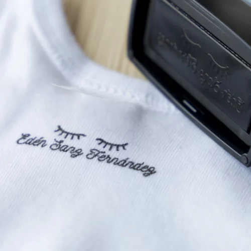 Sellos personalizados para marcar ropa