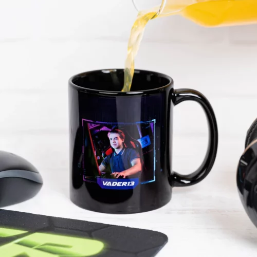 Taza negra personalizada