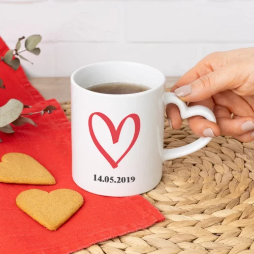 Taza personalizada con asa de corazón