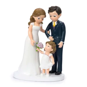 Figura pastel Boda pareja novios con niña