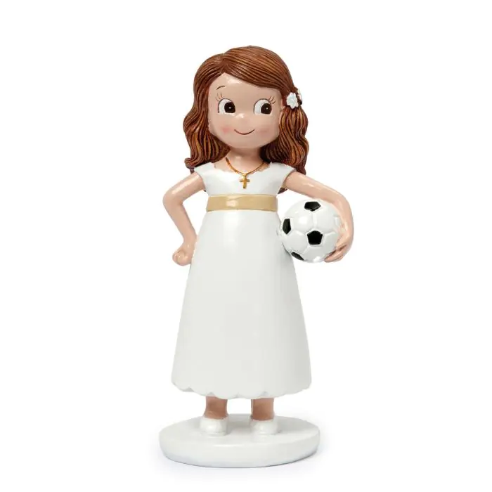 Figura pastel Comunión niña con pelota fútbol