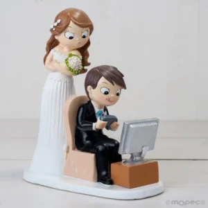 Figura Pop y Fun para pastel de boda con novio jugador de videojuegos