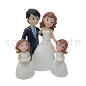 Pareja de Novios con Niña Alianzas y Niña Arras