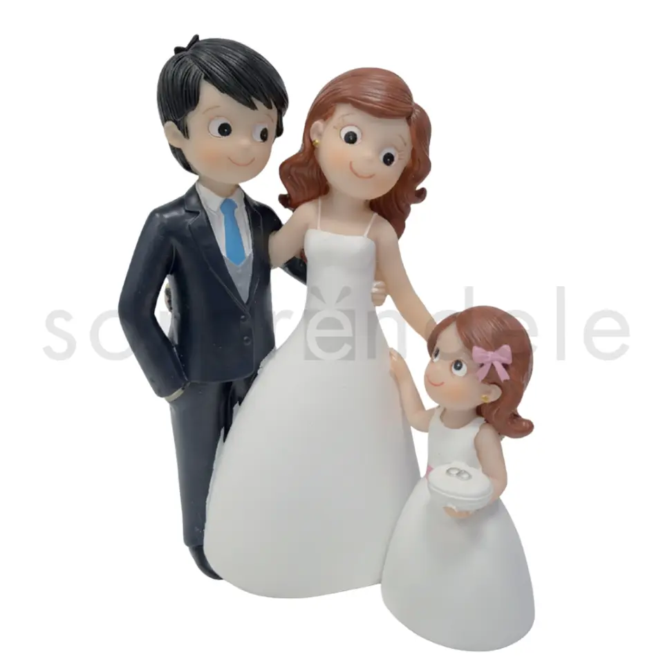 Figura de Novios con Niña