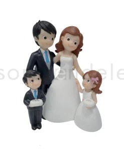 Pareja de Novios con Niña Alianzas y Niño Arras