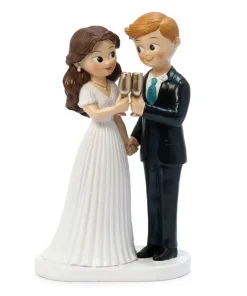 Figura pastel novios brindis novio rubio